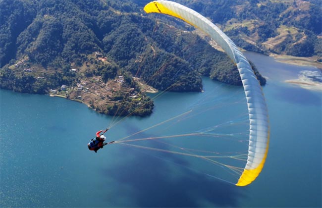 Paragliding_at_Pokhara_459527267