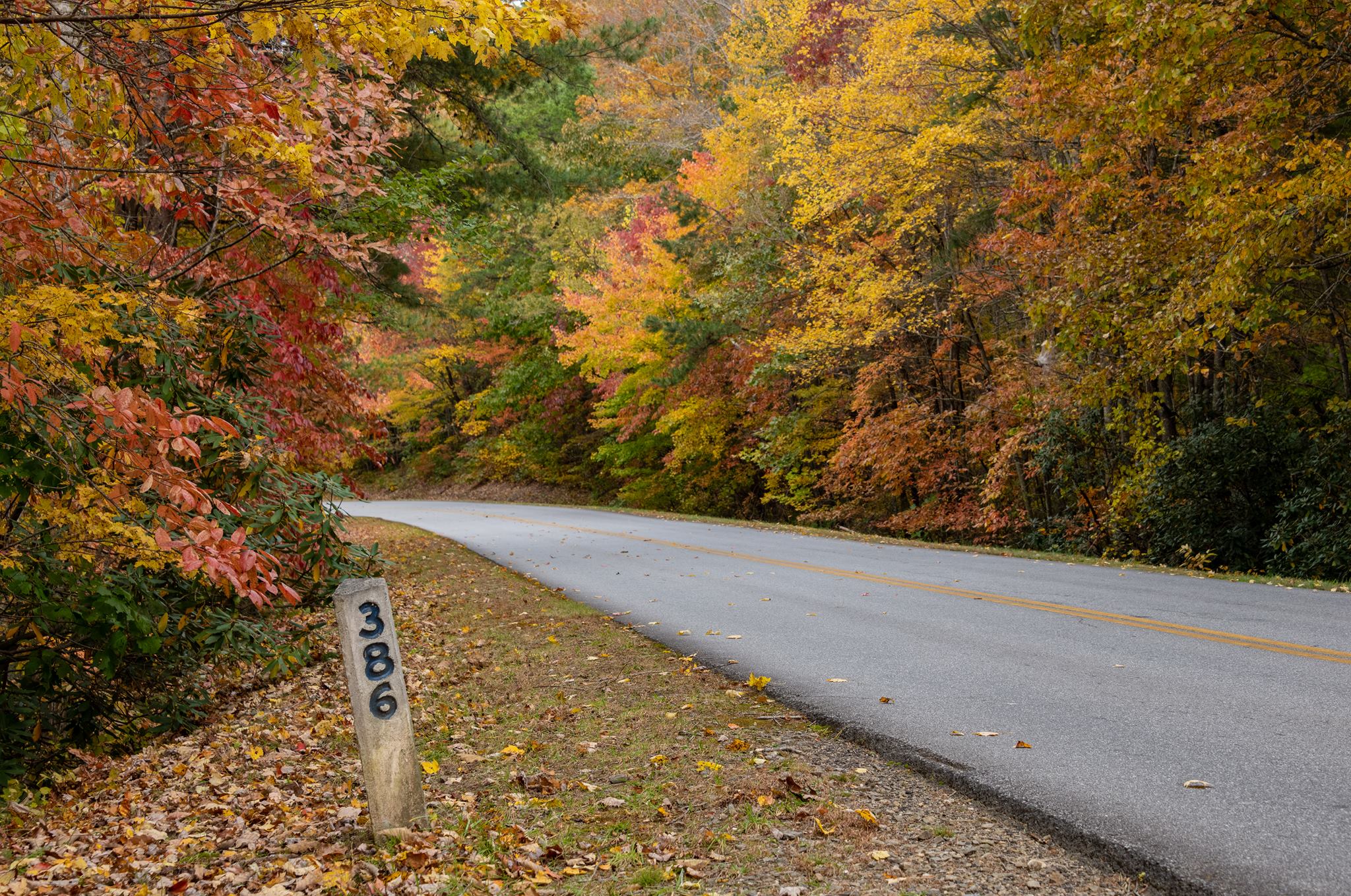 10 best fall vacation in USA Blue Ridge Parkway