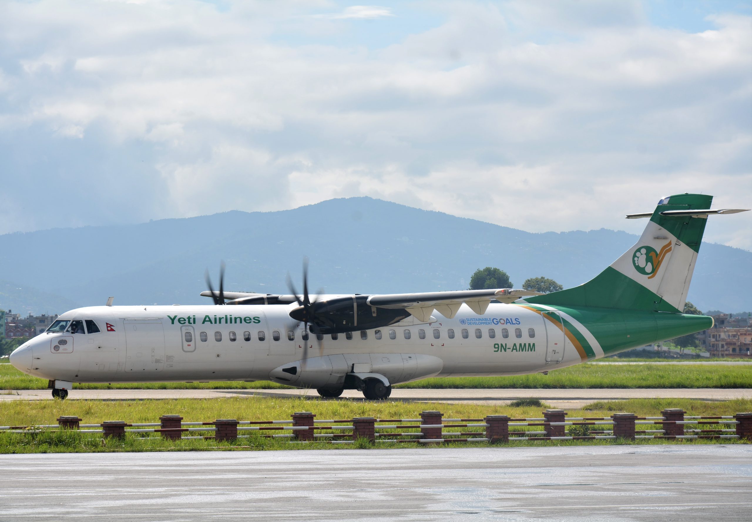 Yeti Airlines Mountain Flight: Buy one get one free offer