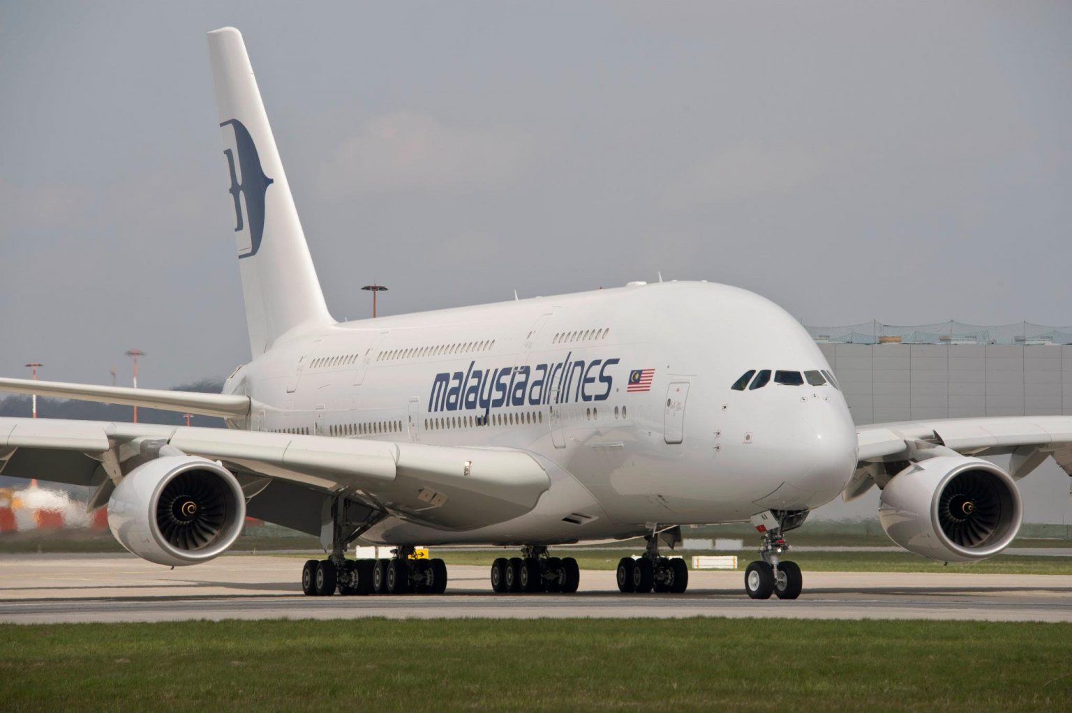 Malaysia Airlines Announces the Sale of Six of Its Airbus A380