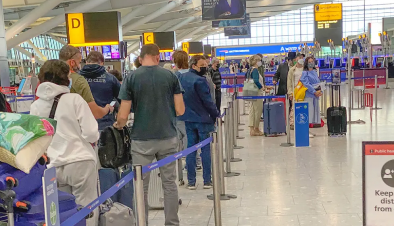 Six hour airport queue at Britain | Aviation News