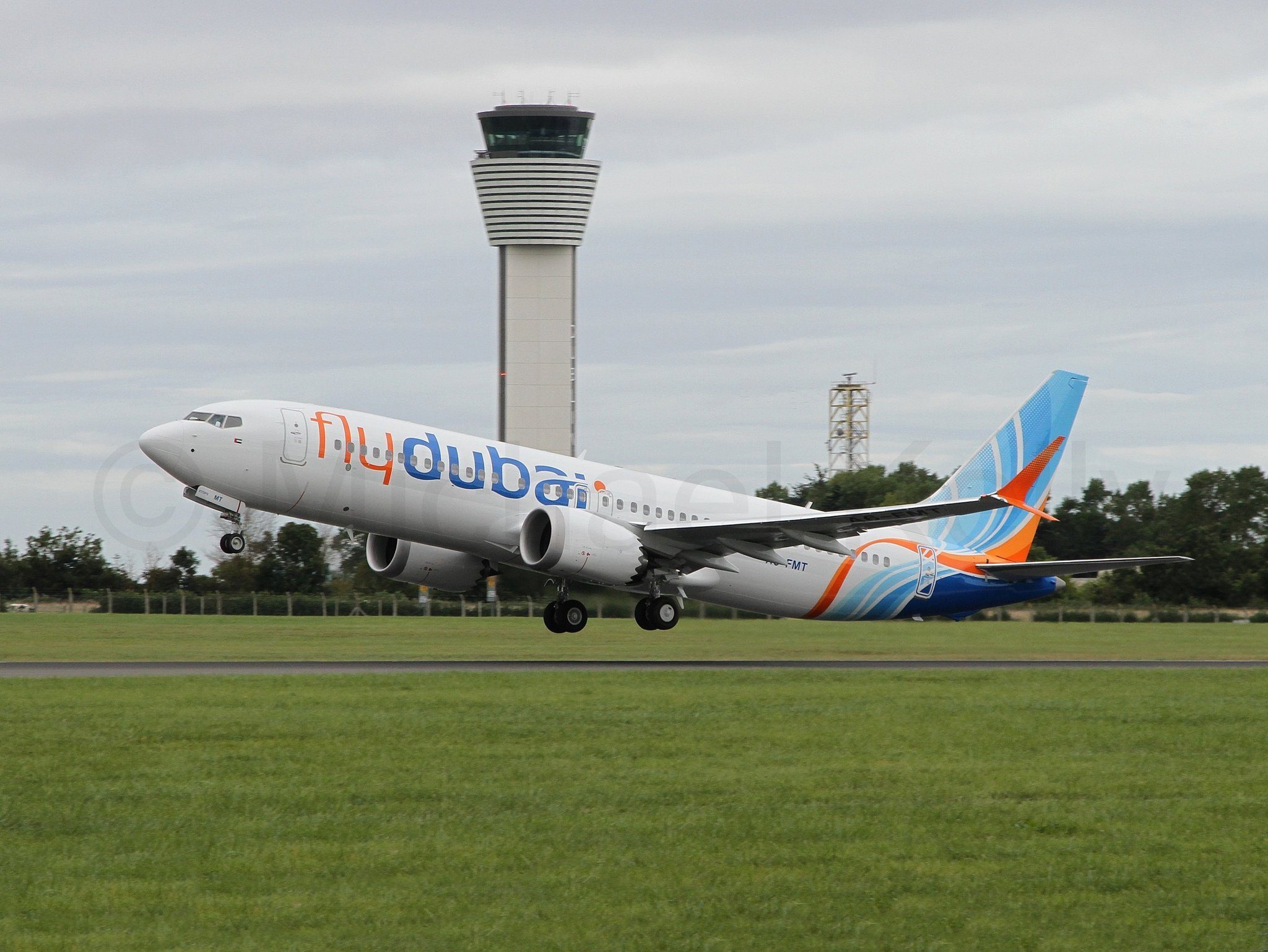 FlyDubai Receives Its 3rd Boeing 737-8 Max From SMBC Aviation Capital